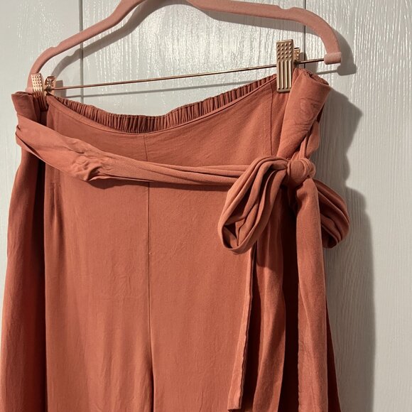 Grace & Lace Wide Leg Crops - Picture 4 of 5